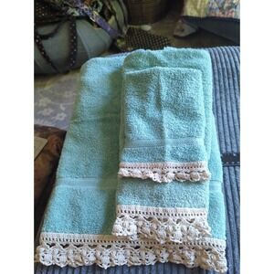Vintage Stevens Cotton Bath Towel Set With Hand Crocheted Trim Sea Foam Green